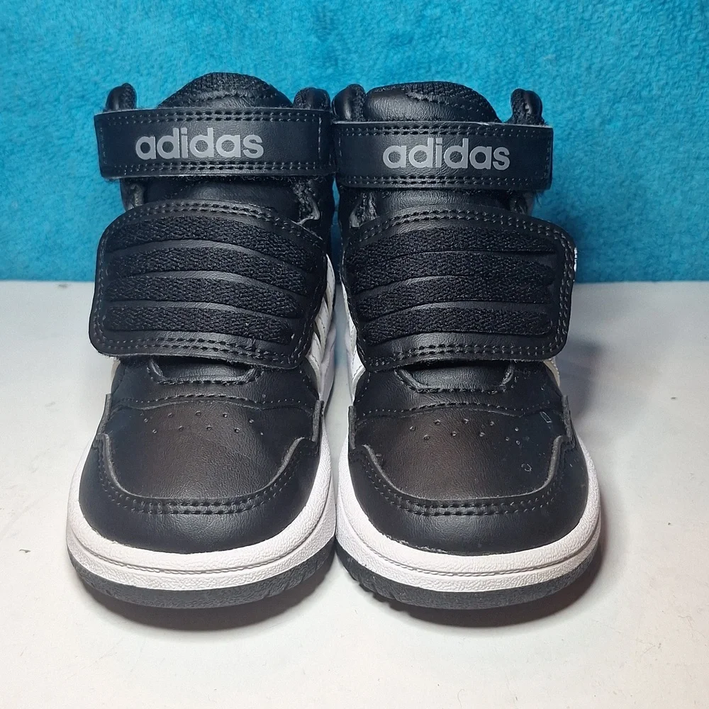 Adidas High Tops Toddler High Top Adidas Hoops Mid AC  Kid's Shoes 6  LIKE NEW - Picture 2 of 8